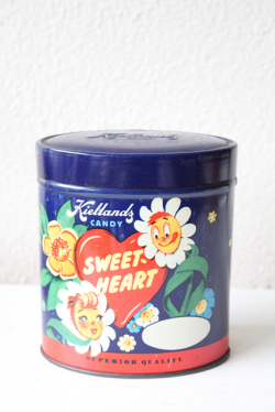 北欧ヴィンテージ/ノルウェー製/ヴィンテージ缶/お花と女の子/SOLD OUT