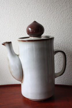 Soholm（スーホルム）/コーヒーポット/ブラウン×ミルクホワイト/SOLD OUT