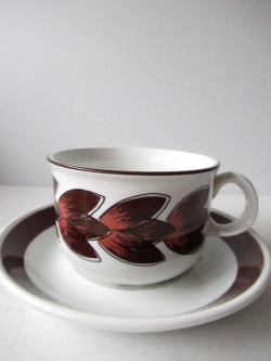 北欧ヴィンテージ/Stavangerflint/カップ&ソーサー/葉っぱ模様/SOLD OUT