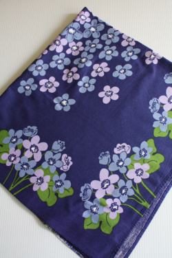 北欧ヴィンテージ/テーブルクロス/カラフルなお花/SOLD OUT