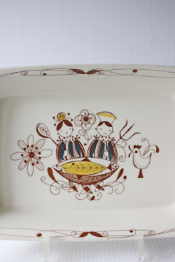 30×18.5cm、高さ5cm