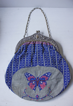 北欧ヴィンテージ/手刺繍バック/蝶々