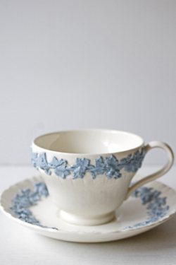 イギリスヴィンテージ/Wedgwood（ウェッジウッド）/Queen's Ware /カップ＆ソーサー/SOLD OUT