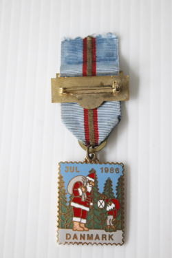 デンマーク郵便局/北欧ヴィンテージクリスマスブローチ/1986年/SOLD OUT