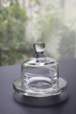 北欧ヴィンテージ/ガラスの蓋つき付き器/レトロデザイン/SOLD OUT