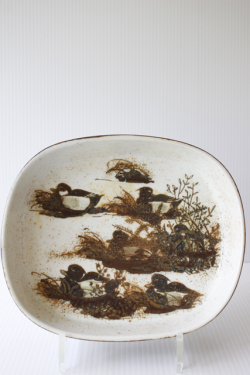 Φ21.5×18cm、高さ5cm