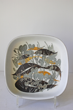 北欧ヴィンテージ/Royal Copenhagen/テネラ/角皿（17×17cm）/SOLD OUT