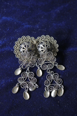 北欧アクセサリー/ヴィンテージブローチ/渦巻きモチーフ