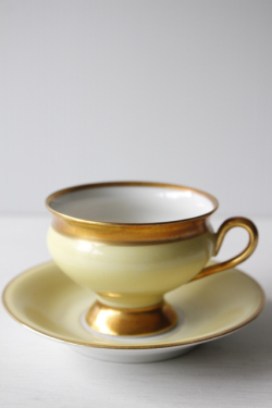 北欧ヴィンテージ/koebenhavns Porcelaensmaleri/デミタスカップ＆ソーサー/パステルイエロー/SOLD OUT
