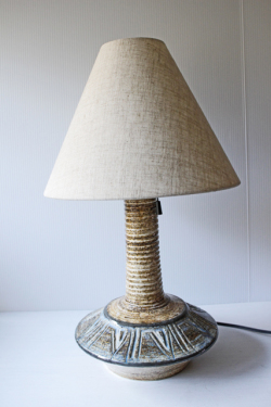 Φ26cm　高さ48cm