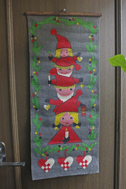 【クリスマス】北欧ヴィンテージ/壁掛け/ニッセとクリスマスツリー