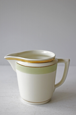 北欧ヴィンテージ/Royal Copenhagen/ミントグリーン×金彩/クリーマー