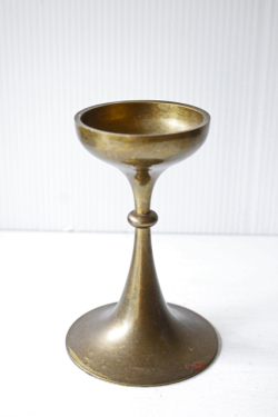 底面Φ8.5cm、高さ13cm