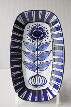 北欧ヴィンテージ/Royal Copenhagen（ロイヤルコペンハーゲン）長皿/青い花/SOLD OUT