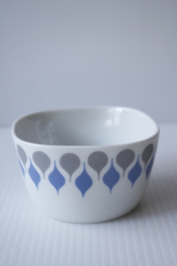 2/Φ9cm、高さ5.5cm