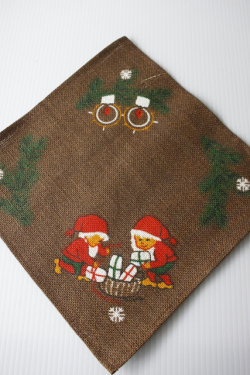【クリスマス】北欧ヴィンテージ/ミニクロス/ニッセとプレゼント/SOLD OUT