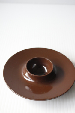 北欧ヴィンテージ/Rosti/プラスティック/エッグスタンド/チョコレートブラウン