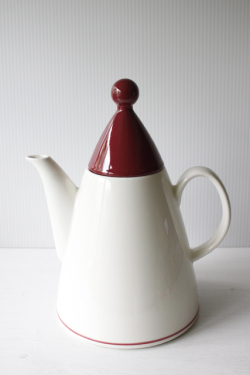 Φ15.5cm、高さ26cm（ふたを含む）