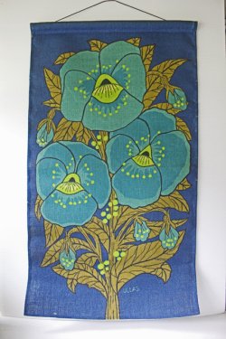 北欧ヴィンテージ/壁掛け/ULLAS/黄麻（ジュート）/ブルーのお花/SOLD OUT