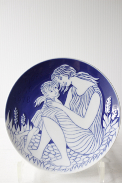 北欧ヴィンテージ/ロイヤルコペンハーゲン/母の日プレート/1978年