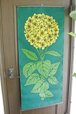 北欧ヴィンテージ/壁掛け/ULLAS/黄麻（ジュート）/イエローのお花/SOLD OUT