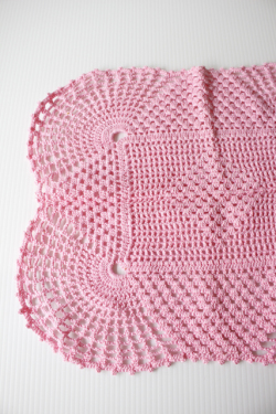 北欧ヴィンテージ/手編みのドイリー/ピンク