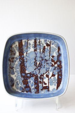 北欧ヴィンテージ/Royal Copenhagen/バッカ/角皿（17×17cm）/SOLD OUT