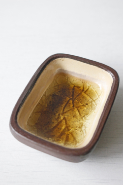 1/6.5×5.2cm、高さ2cm