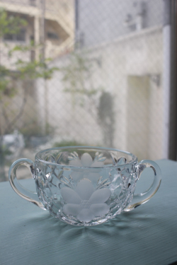 北欧ヴィンテージ/ガラスのシュガーボウル/手作りフラワーモチーフ/SOLD OUT