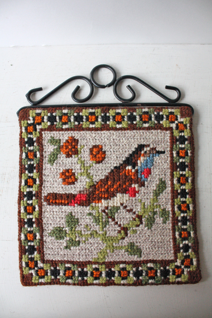 PetaPeta北欧雑貨ショップ＞＞北欧刺繍＞＞ツヴィスト刺繍