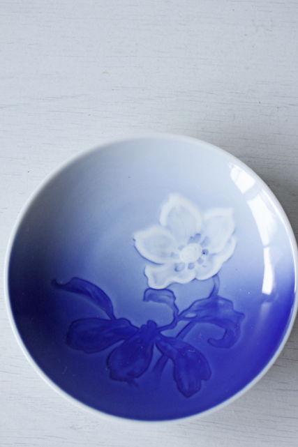 PetaPeta北欧雑貨ショップ＞＞B&G＞＞クリスマスローズ＞＞プレート 