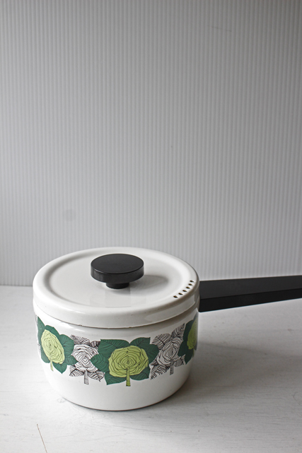 PetaPeta北欧雑貨ショップ＞＞Arabia Finel＞＞ホーロー片手鍋