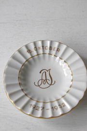 北欧ヴィンテージ/Lyngby Porcelain/アイボリーホワイト豆皿/ノベルティ/No.3
