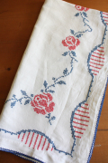北欧刺繍/ヴィンテージテーブルクロス/バラモチーフ/SOLD OUT