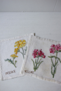 北欧ヴィンテージ/ハンドメイド/手刺繍/フラワーモチーフ/2枚セット/No.3