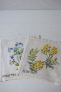 北欧ヴィンテージ/ハンドメイド/手刺繍/フラワーモチーフ/2枚セット/No.9