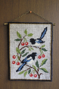 北欧ヴィンテージ/ツヴィスト刺繍の壁掛け/小鳥とサクランボ/SOLD OUT