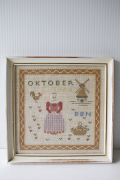 北欧ヴィンテージ/手刺繍/フレーム壁掛け/Oktober/SOLD OUT