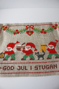 【クリスマス】北欧ヴィンテージ/刺繍の壁掛け/ニッセと黒猫ちゃん/SOLD OUT