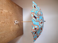 ハンドメイド　アフリカ生地　日傘　 深張りタイプ アフリカ布日傘～ | sukha-africa ～スカアフリカ～