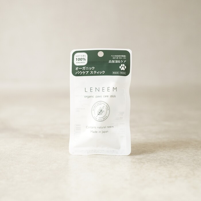LENEEM(レニーム)　オーガニック パウケアスティック（肉球クリーム）