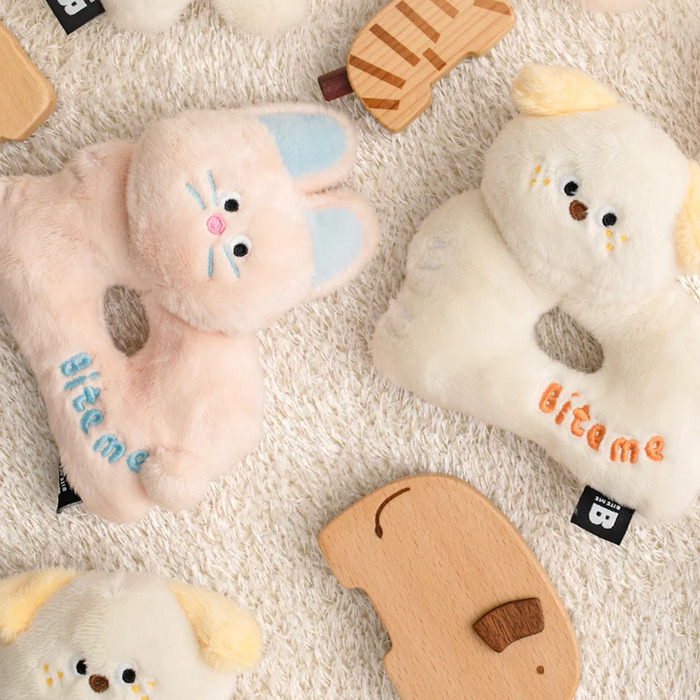 【BITE ME】ランラン ラトルトイ