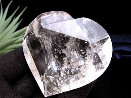 天然水晶 ハートカット オブジェ ブラジル産 置物