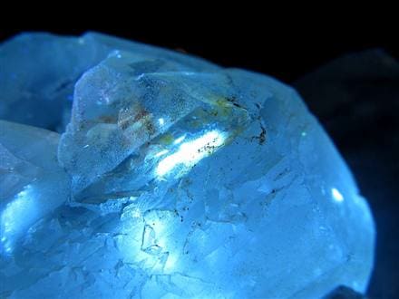 オイルクォーツ 石油入り水晶 結晶 原石