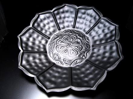◆ロータス型アイアントレイ◆金属製◆蓮の花◆シックなマットブラック◆インテリアトレイ◆