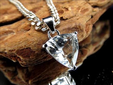 ペタライト ペンダント 葉長石 ネックレス PETALITE