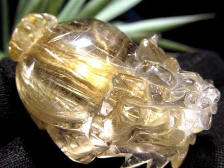 ゴールドルチルクォーツ 龍亀 ロングイ 金針 水晶 彫刻 置物 財運 瑞獣