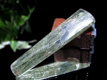 グリーンカイヤナイト 藍晶石 原石 結晶