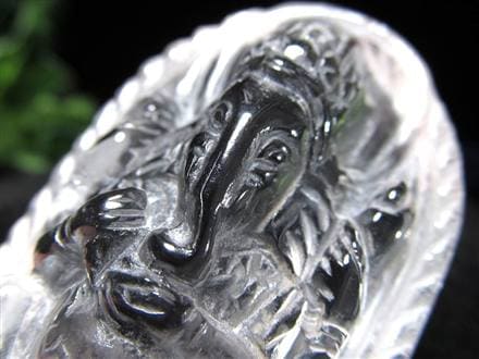 天然水晶 ガネーシャ 彫り 置物