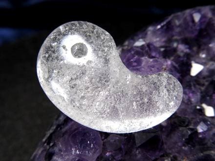 ガネーシュヒマール ヒマラヤ 水晶 勾玉 ビーズ